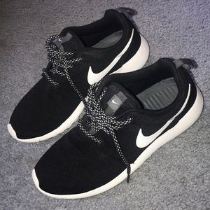 Women’s Nike Roshe One’s